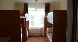 Гостиница Kuzya Guest House Улан-Удэ Кровать в общем четырехместном номере для женщин-1